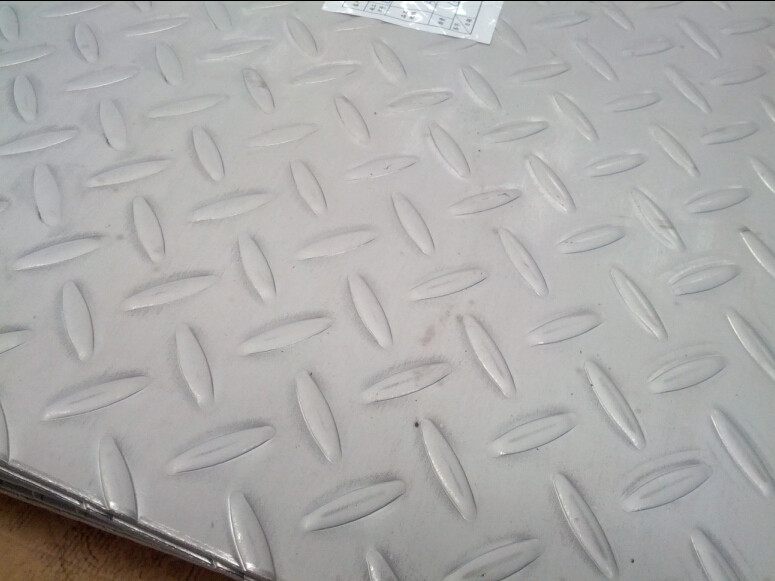 304 304l 321 316l Hot Rolled Steel Sheet 3mm 8mm Chequered Floor Plate